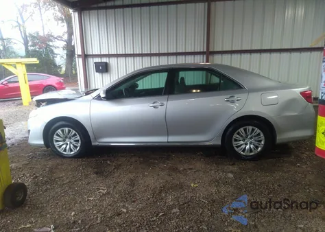 2012 Toyota Camry Le z USA, uszkodzony, nr VIN 4T1BF1FK2CU511773